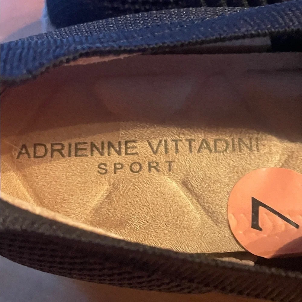 Adrienne Vittadini Black Slip-On Shoes size 7 espadrilles style heel (1 1/2”) - Picture 6 of 6